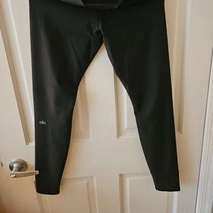 NWT Alo Yoga Airlift Leggings Size M, Black